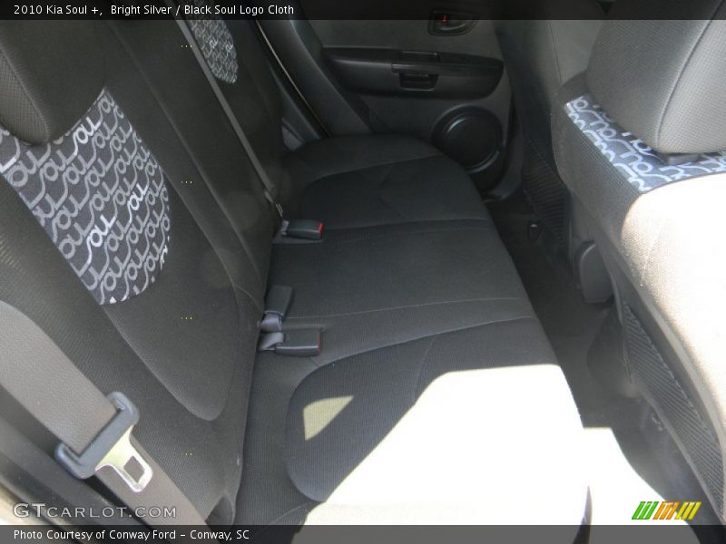 Bright Silver / Black Soul Logo Cloth 2010 Kia Soul +
