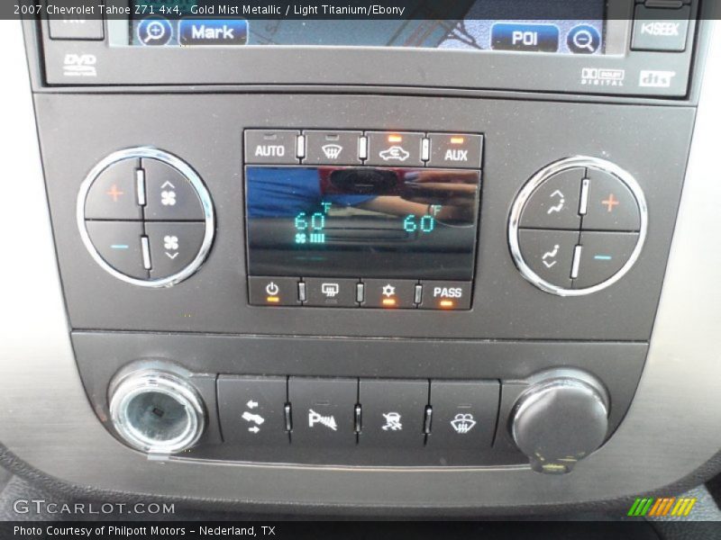 Controls of 2007 Tahoe Z71 4x4