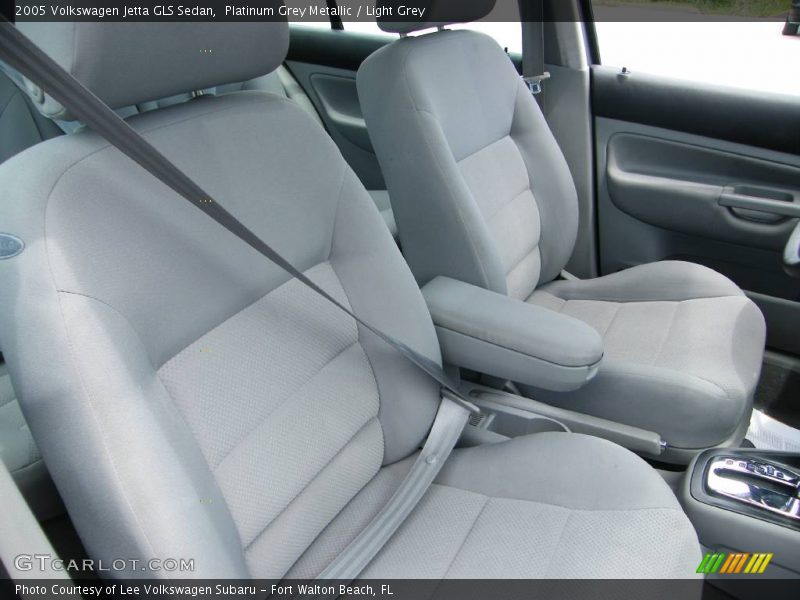 Platinum Grey Metallic / Light Grey 2005 Volkswagen Jetta GLS Sedan
