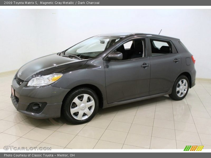Magnetic Gray Metallic / Dark Charcoal 2009 Toyota Matrix S