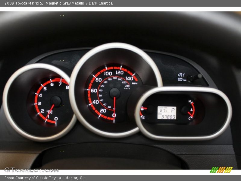 Magnetic Gray Metallic / Dark Charcoal 2009 Toyota Matrix S