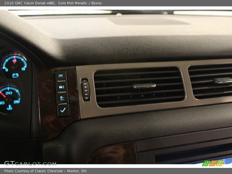 Gold Mist Metallic / Ebony 2010 GMC Yukon Denali AWD
