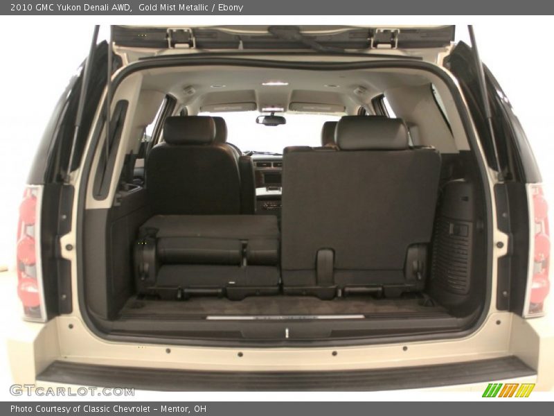 Gold Mist Metallic / Ebony 2010 GMC Yukon Denali AWD