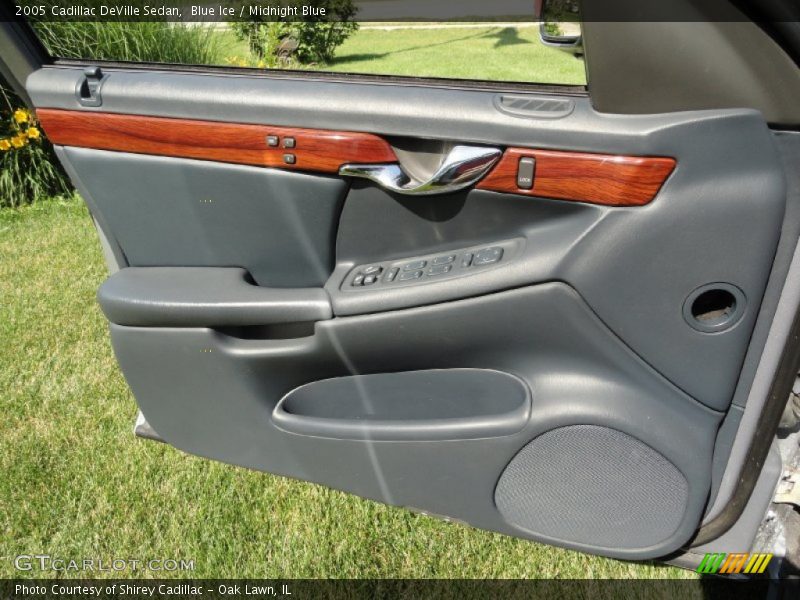 Blue Ice / Midnight Blue 2005 Cadillac DeVille Sedan