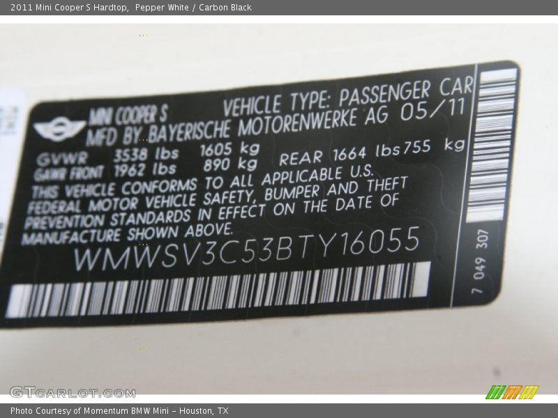 Pepper White / Carbon Black 2011 Mini Cooper S Hardtop