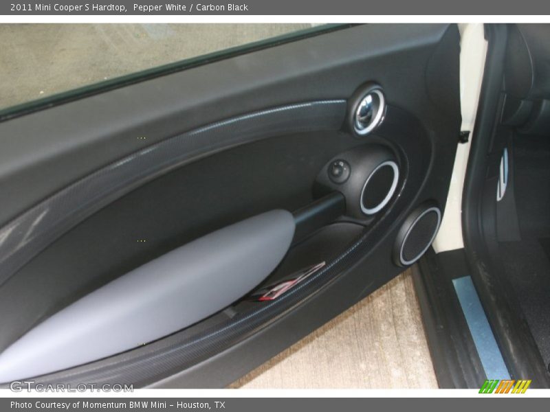 Pepper White / Carbon Black 2011 Mini Cooper S Hardtop