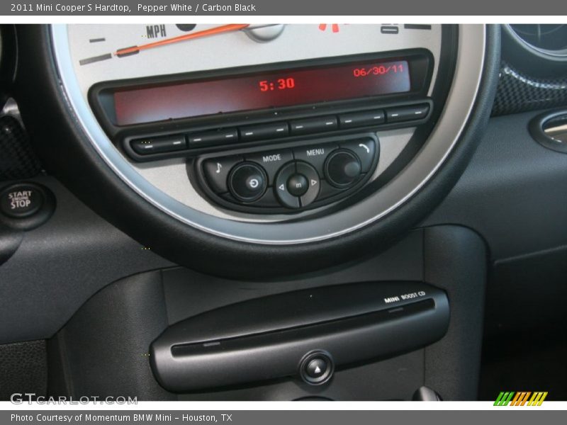 Pepper White / Carbon Black 2011 Mini Cooper S Hardtop