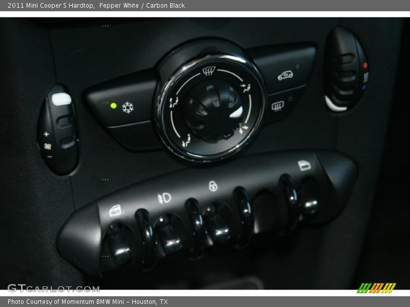 Pepper White / Carbon Black 2011 Mini Cooper S Hardtop