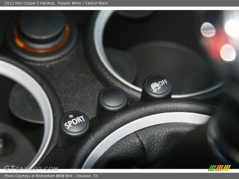 Pepper White / Carbon Black 2011 Mini Cooper S Hardtop