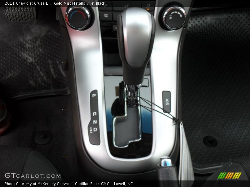 Gold Mist Metallic / Jet Black 2011 Chevrolet Cruze LT