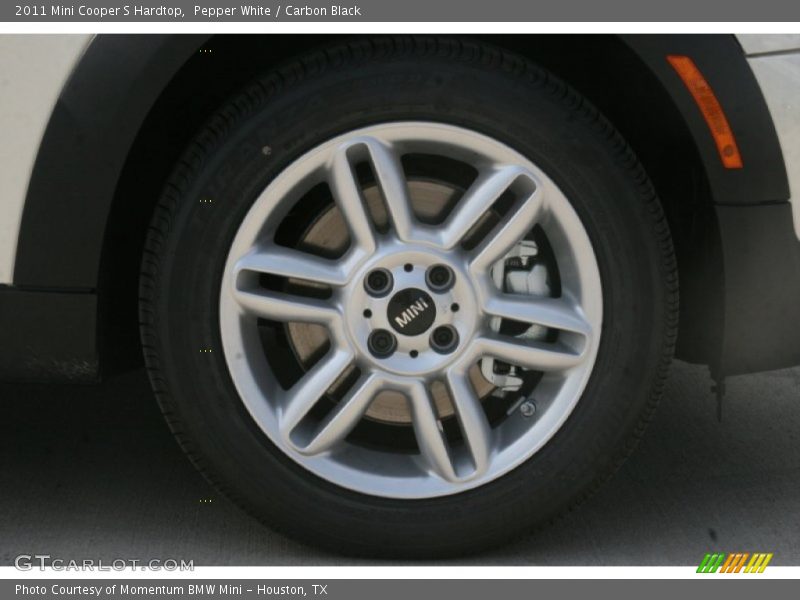 Pepper White / Carbon Black 2011 Mini Cooper S Hardtop