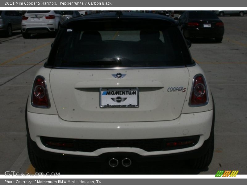 Pepper White / Carbon Black 2011 Mini Cooper S Hardtop
