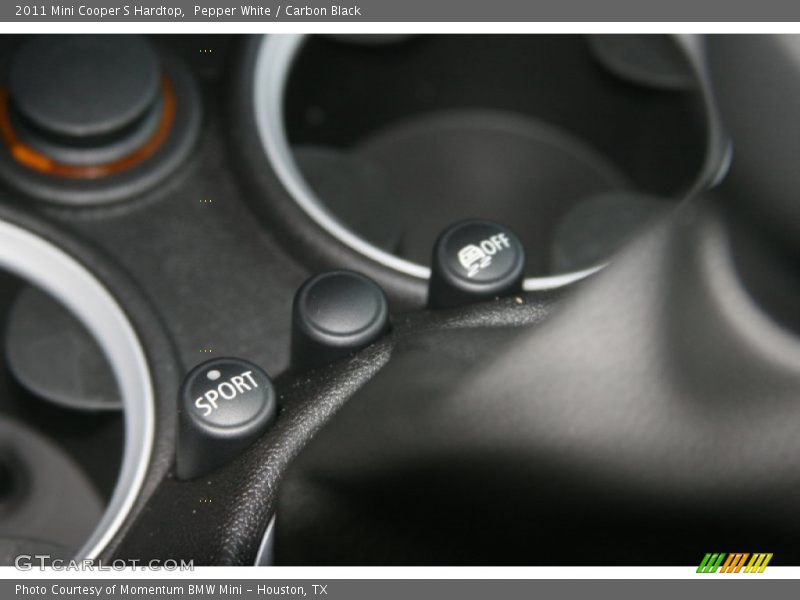 Pepper White / Carbon Black 2011 Mini Cooper S Hardtop