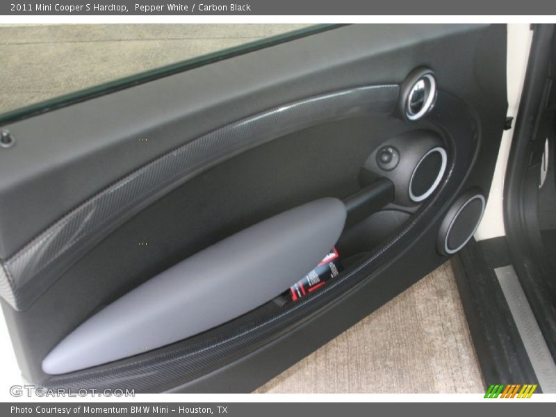 Pepper White / Carbon Black 2011 Mini Cooper S Hardtop