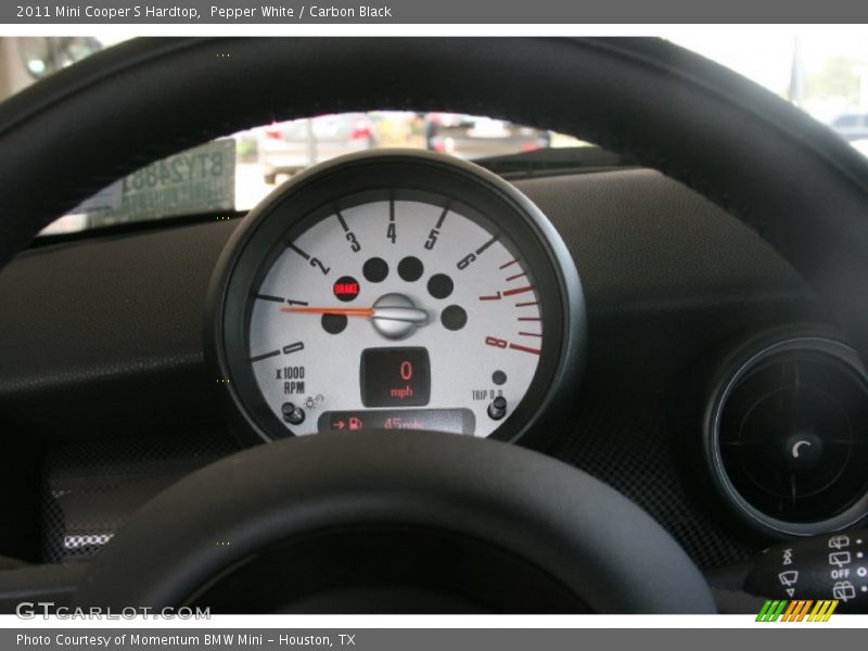 Pepper White / Carbon Black 2011 Mini Cooper S Hardtop