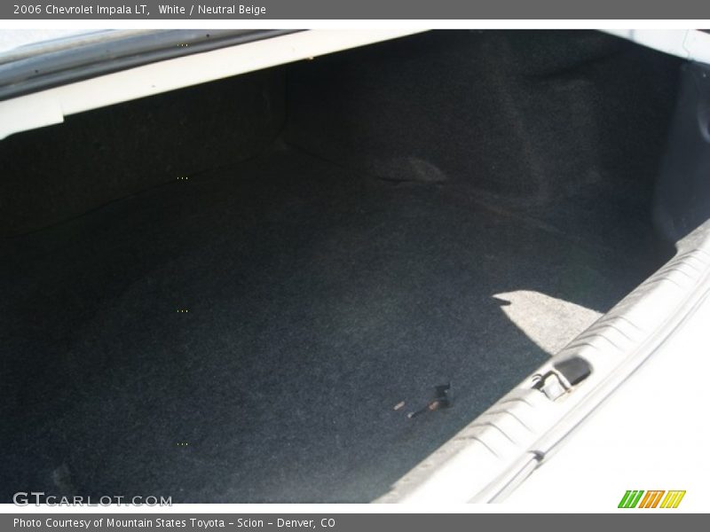 White / Neutral Beige 2006 Chevrolet Impala LT