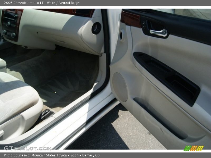 White / Neutral Beige 2006 Chevrolet Impala LT