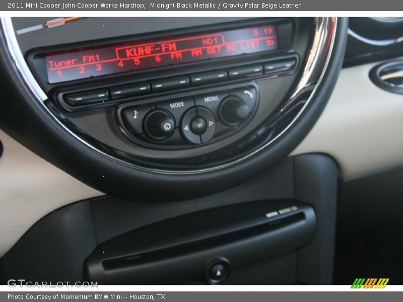 Controls of 2011 Cooper John Cooper Works Hardtop