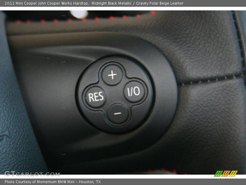 Controls of 2011 Cooper John Cooper Works Hardtop