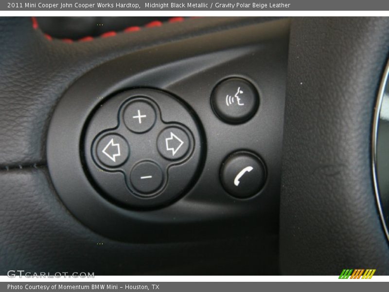 Controls of 2011 Cooper John Cooper Works Hardtop