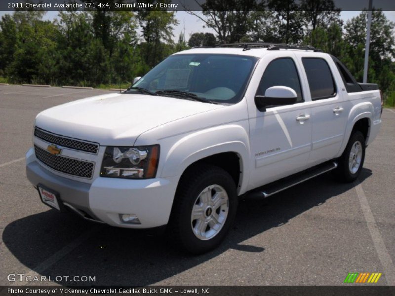 Summit White / Ebony 2011 Chevrolet Avalanche Z71 4x4