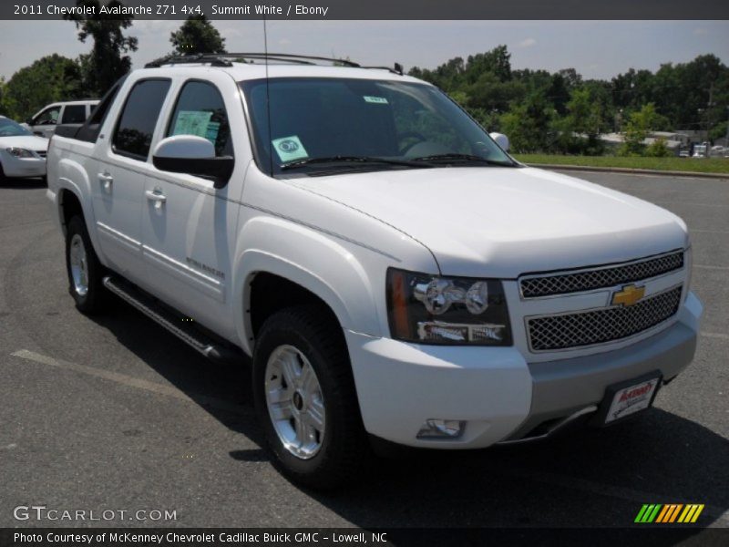 Summit White / Ebony 2011 Chevrolet Avalanche Z71 4x4