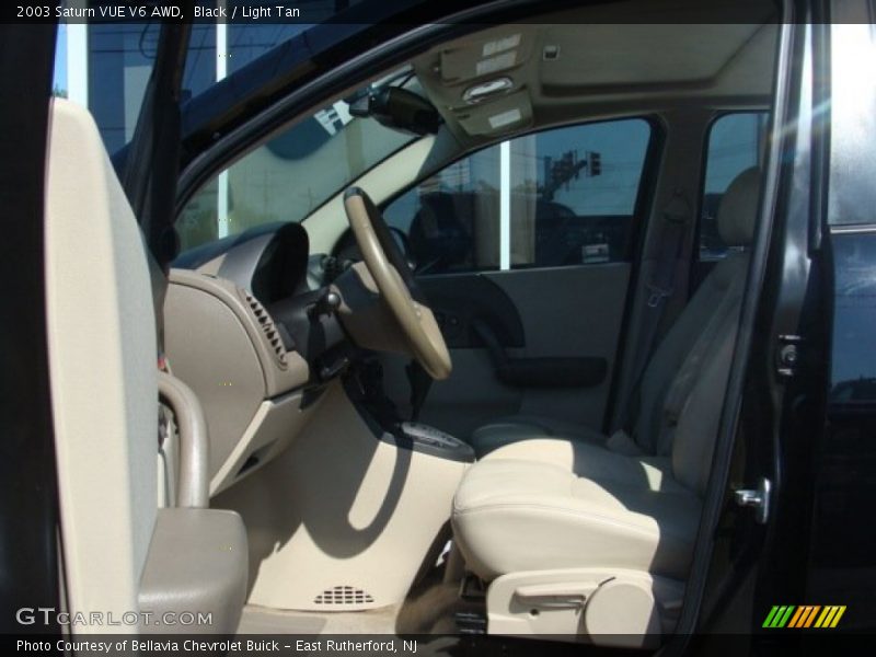 Black / Light Tan 2003 Saturn VUE V6 AWD