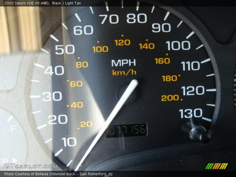 Black / Light Tan 2003 Saturn VUE V6 AWD
