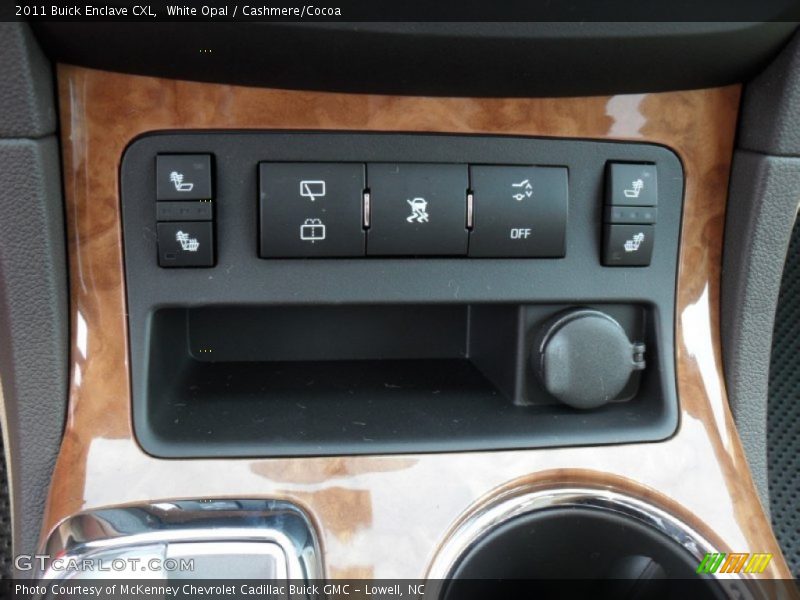 White Opal / Cashmere/Cocoa 2011 Buick Enclave CXL