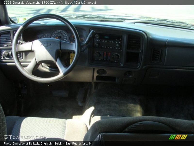 Black / Dark Charcoal 2003 Chevrolet Avalanche 1500 Z71 4x4