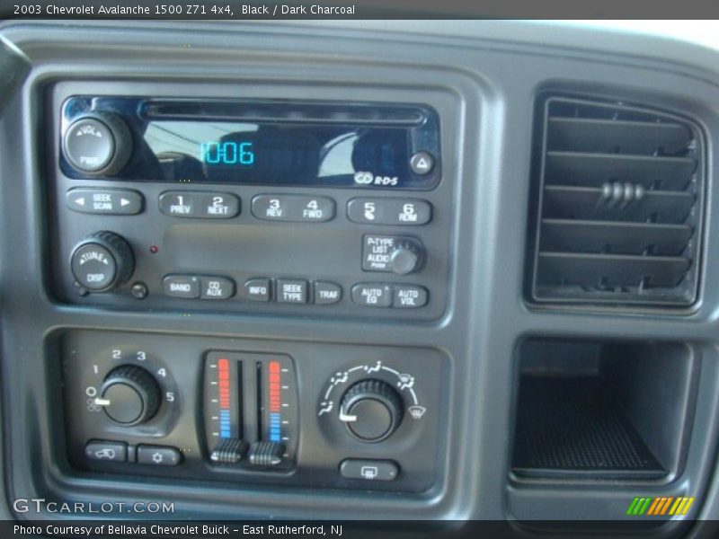 Black / Dark Charcoal 2003 Chevrolet Avalanche 1500 Z71 4x4