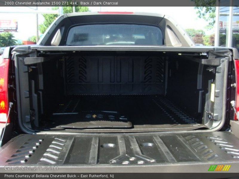 Black / Dark Charcoal 2003 Chevrolet Avalanche 1500 Z71 4x4