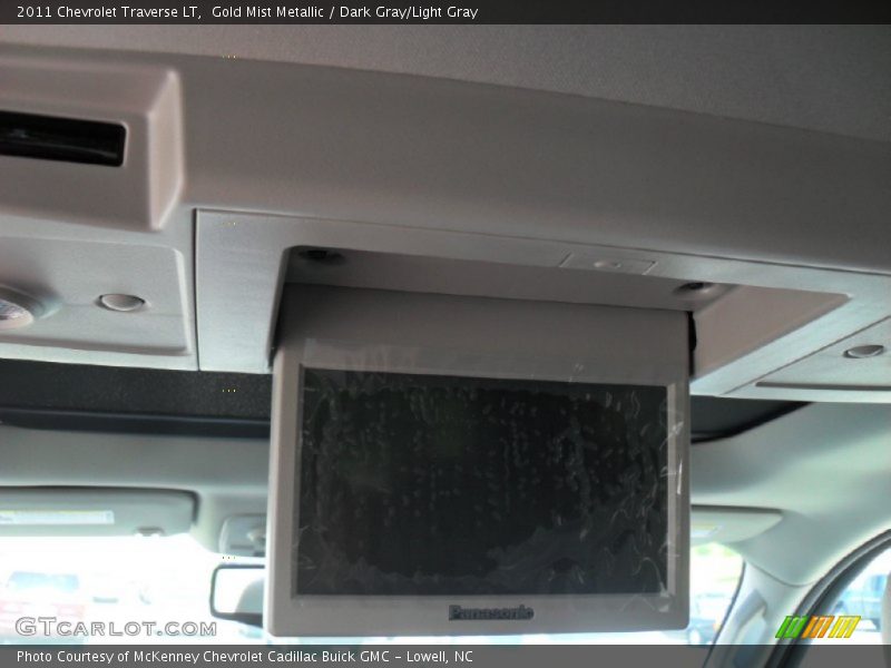 Gold Mist Metallic / Dark Gray/Light Gray 2011 Chevrolet Traverse LT