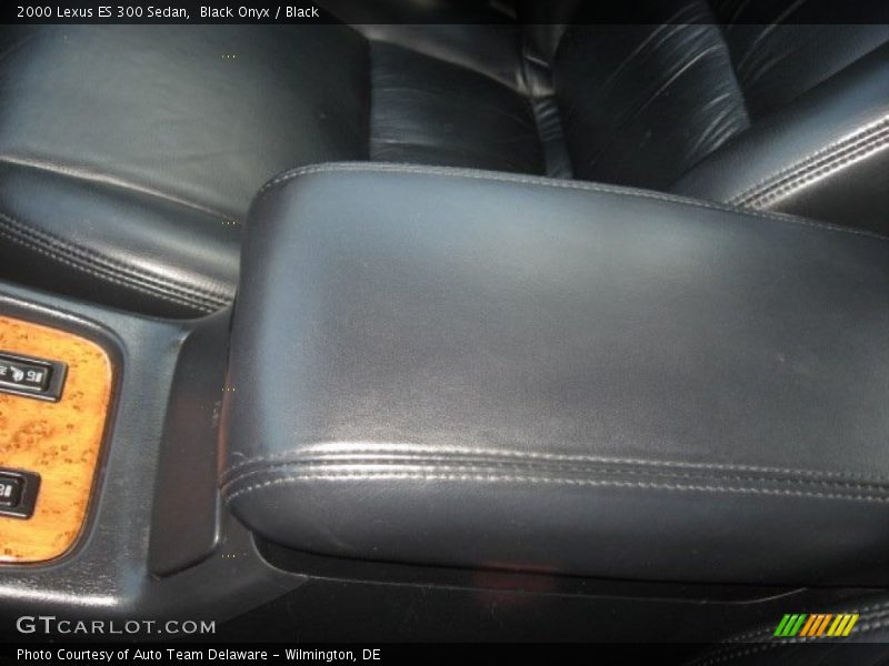 Black Onyx / Black 2000 Lexus ES 300 Sedan