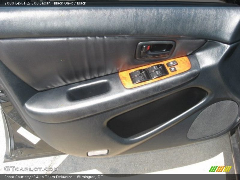 Black Onyx / Black 2000 Lexus ES 300 Sedan