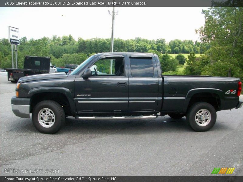 Black / Dark Charcoal 2005 Chevrolet Silverado 2500HD LS Extended Cab 4x4