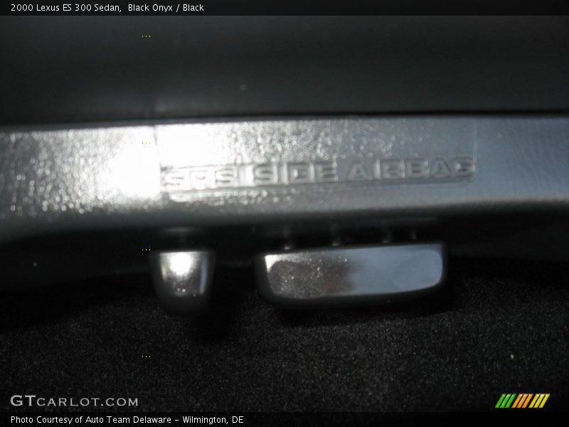 Black Onyx / Black 2000 Lexus ES 300 Sedan