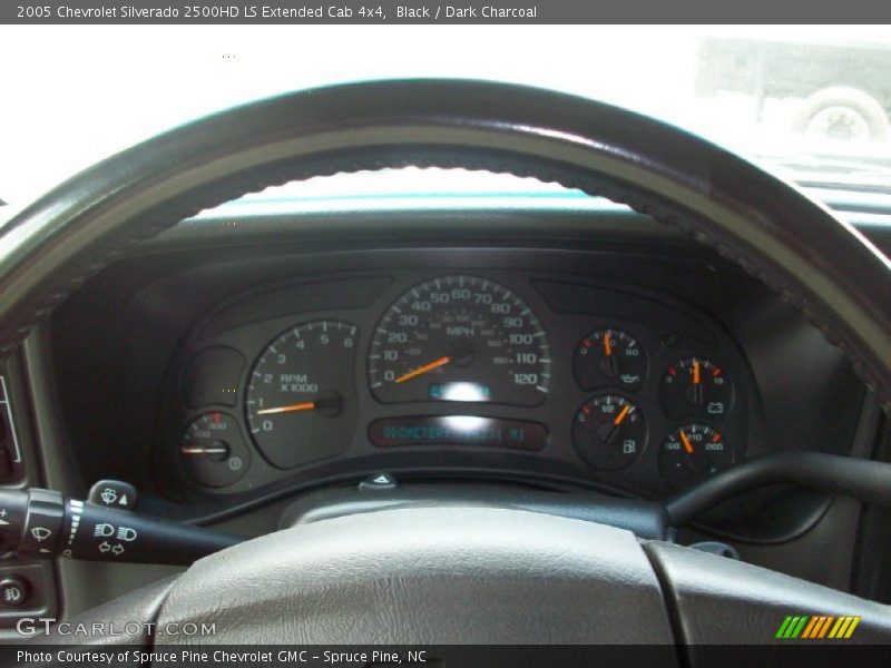 Black / Dark Charcoal 2005 Chevrolet Silverado 2500HD LS Extended Cab 4x4