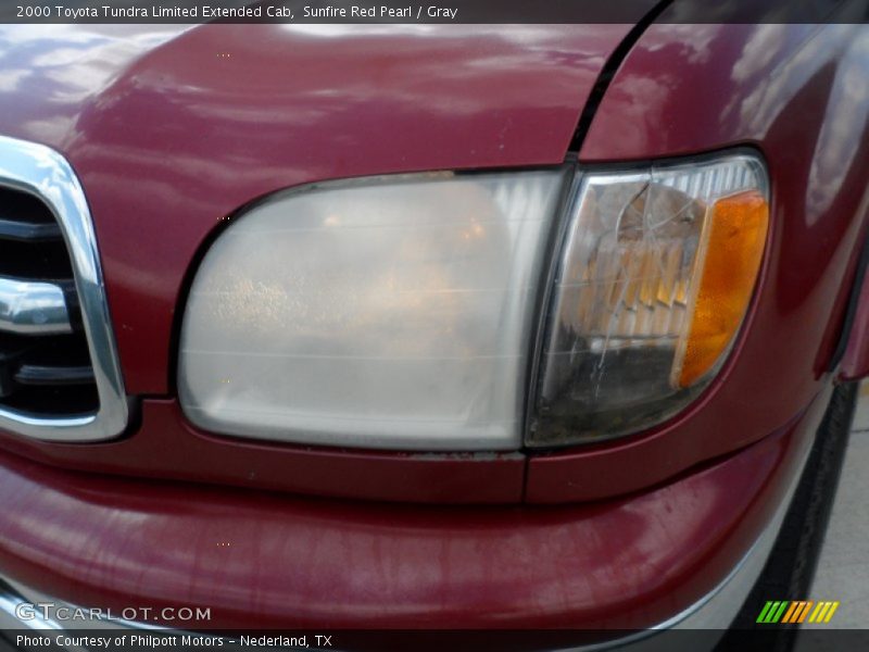 Sunfire Red Pearl / Gray 2000 Toyota Tundra Limited Extended Cab