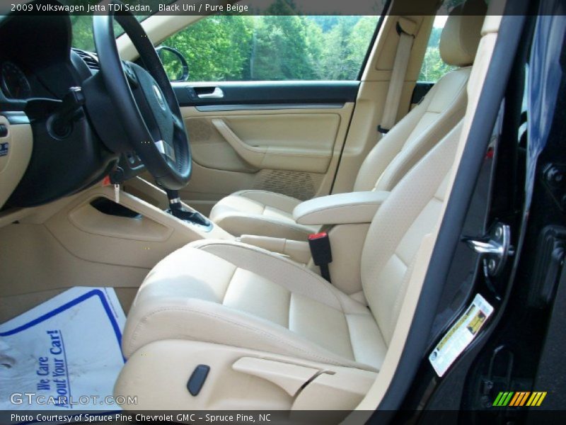 Black Uni / Pure Beige 2009 Volkswagen Jetta TDI Sedan