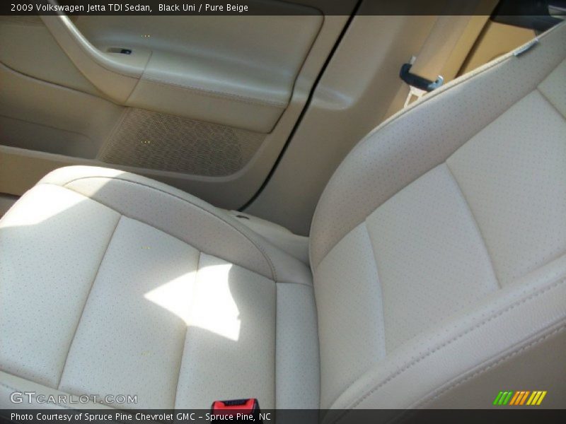 Black Uni / Pure Beige 2009 Volkswagen Jetta TDI Sedan