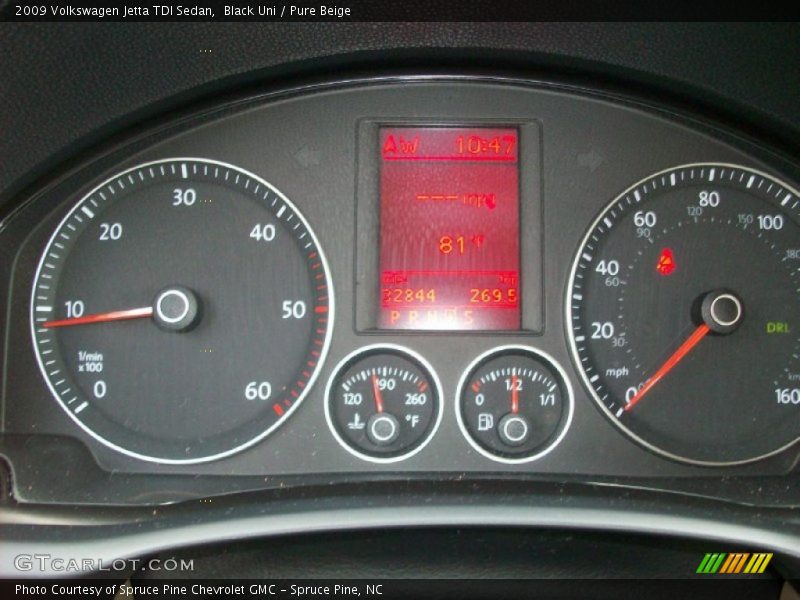 Black Uni / Pure Beige 2009 Volkswagen Jetta TDI Sedan