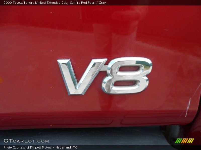 Sunfire Red Pearl / Gray 2000 Toyota Tundra Limited Extended Cab