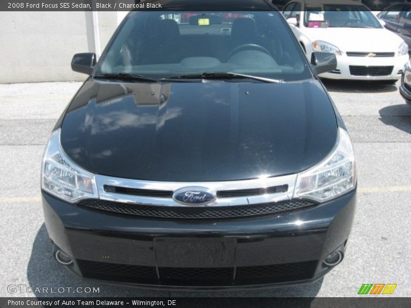 Black / Charcoal Black 2008 Ford Focus SES Sedan