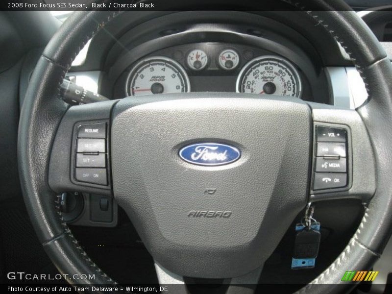Black / Charcoal Black 2008 Ford Focus SES Sedan