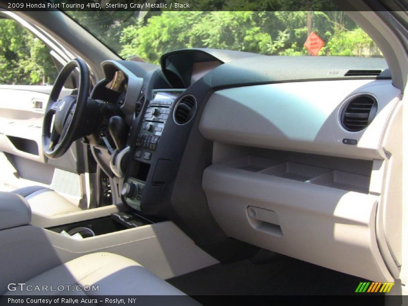 Sterling Gray Metallic / Black 2009 Honda Pilot Touring 4WD
