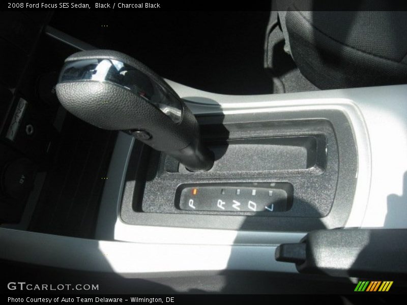 Black / Charcoal Black 2008 Ford Focus SES Sedan