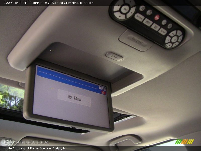 Sterling Gray Metallic / Black 2009 Honda Pilot Touring 4WD