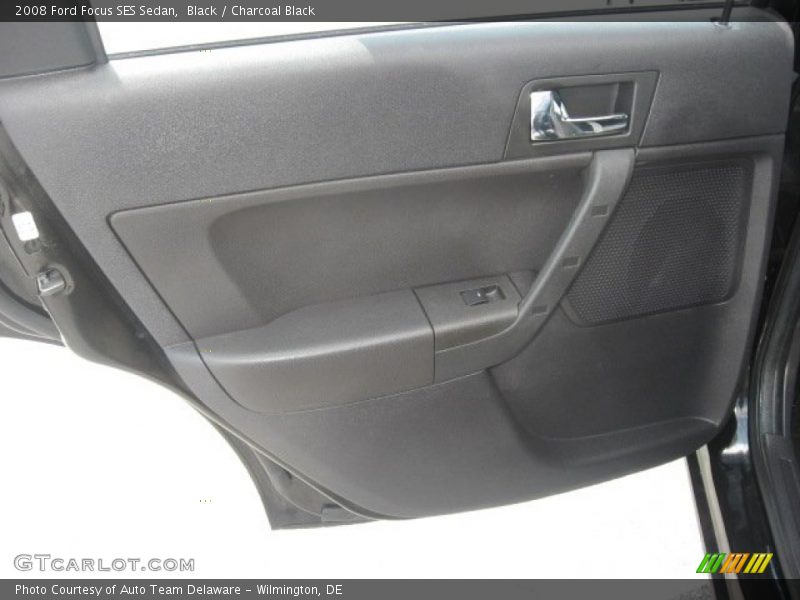 Black / Charcoal Black 2008 Ford Focus SES Sedan