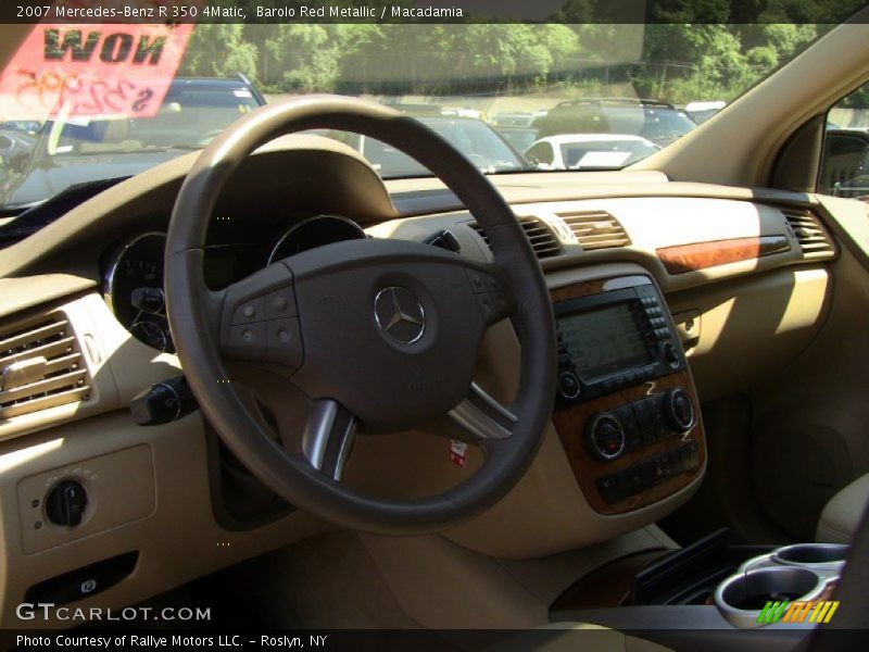Barolo Red Metallic / Macadamia 2007 Mercedes-Benz R 350 4Matic